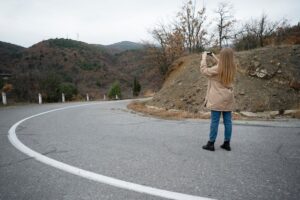 Brechung zum Lot hin oder weg? Einfach erklärt, wann Licht zum Lot hin oder vom Lot weg gebrochen wird