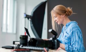 Medien Technik Studium – Inhalte, Voraussetzungen und Berufschancen im Medientechnik-Studium